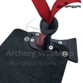 ZNIPER Barebow Tab with anchor plates installed: Image highlighting the ZNIPER tab with one of the two provided anchor plates, emphasizing the increased shooting distance and stability for archers with lower draw weights.